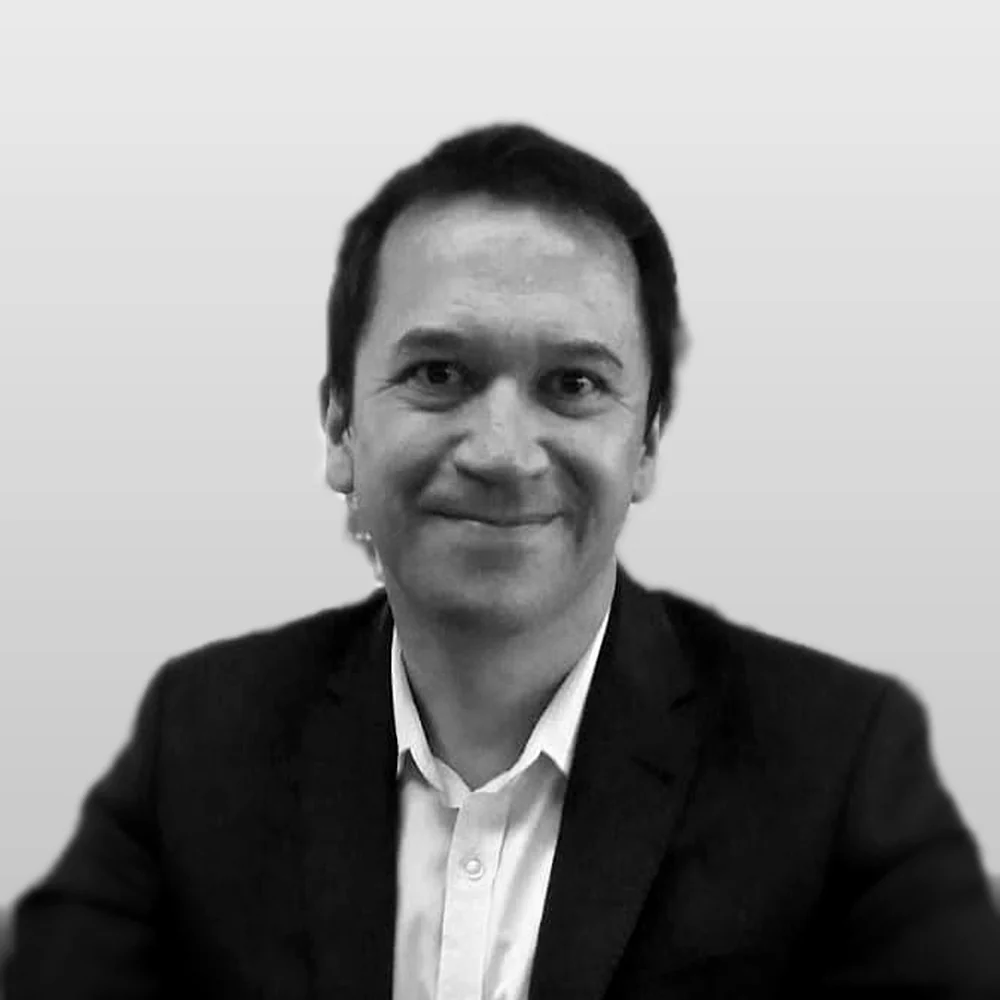 Retrato de Gustavo Rico Navarro, director y maestro de la Academia de Artes San Lucas